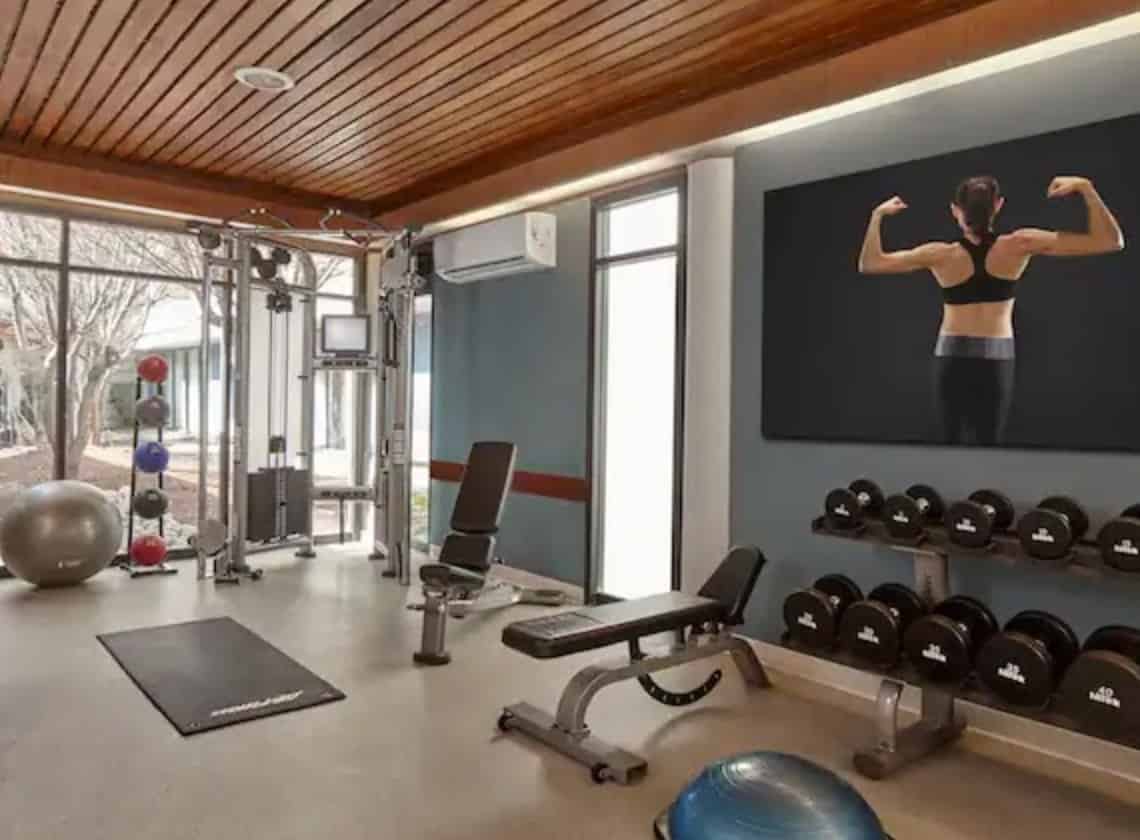 DoubleTree By Hilton Hotel Berkeley Marina, Berkley - Berkeley, California, United States - Amenities