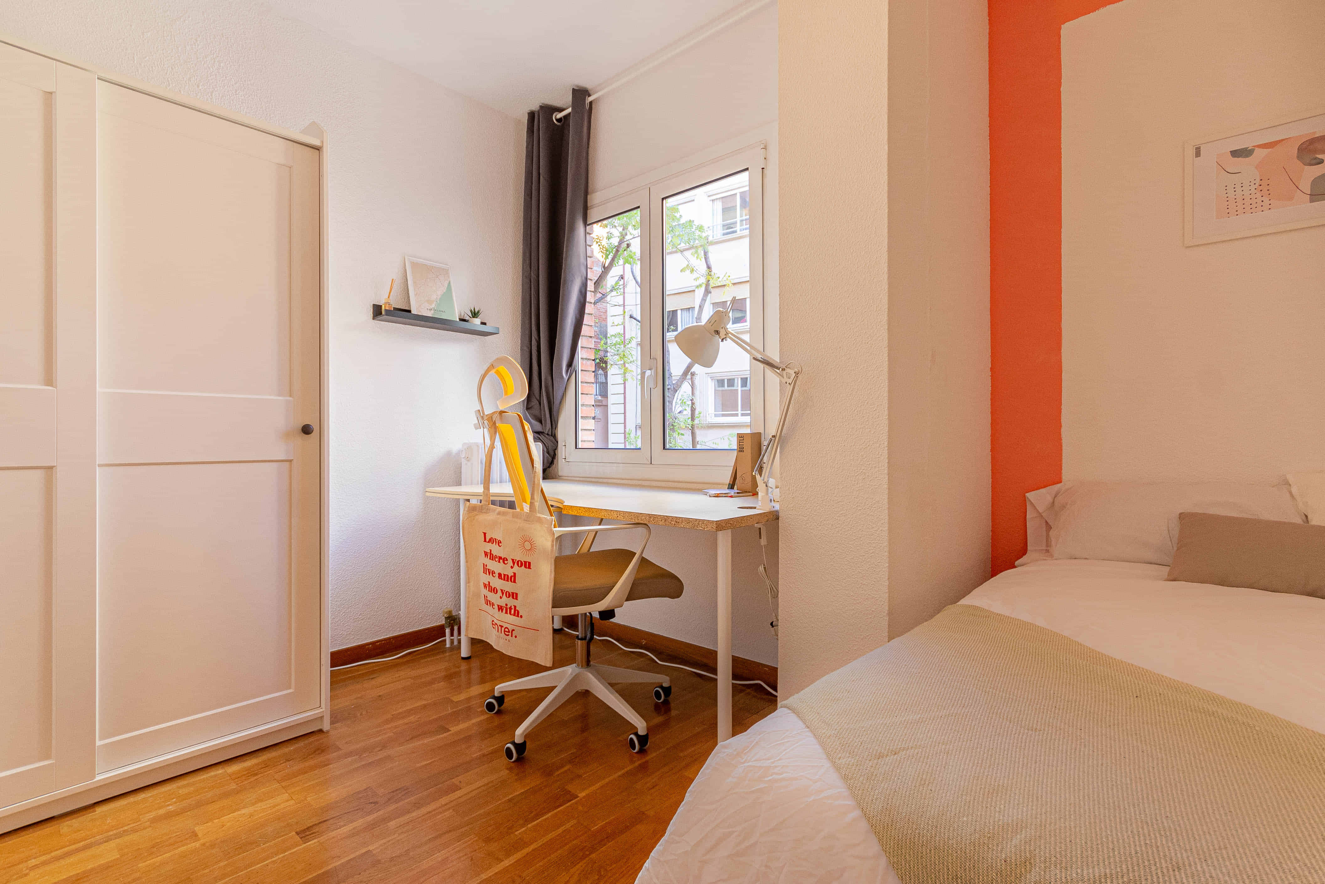 Kitchen?w=400&h=260&fit=crop&q=40&auto=format&trim=auto