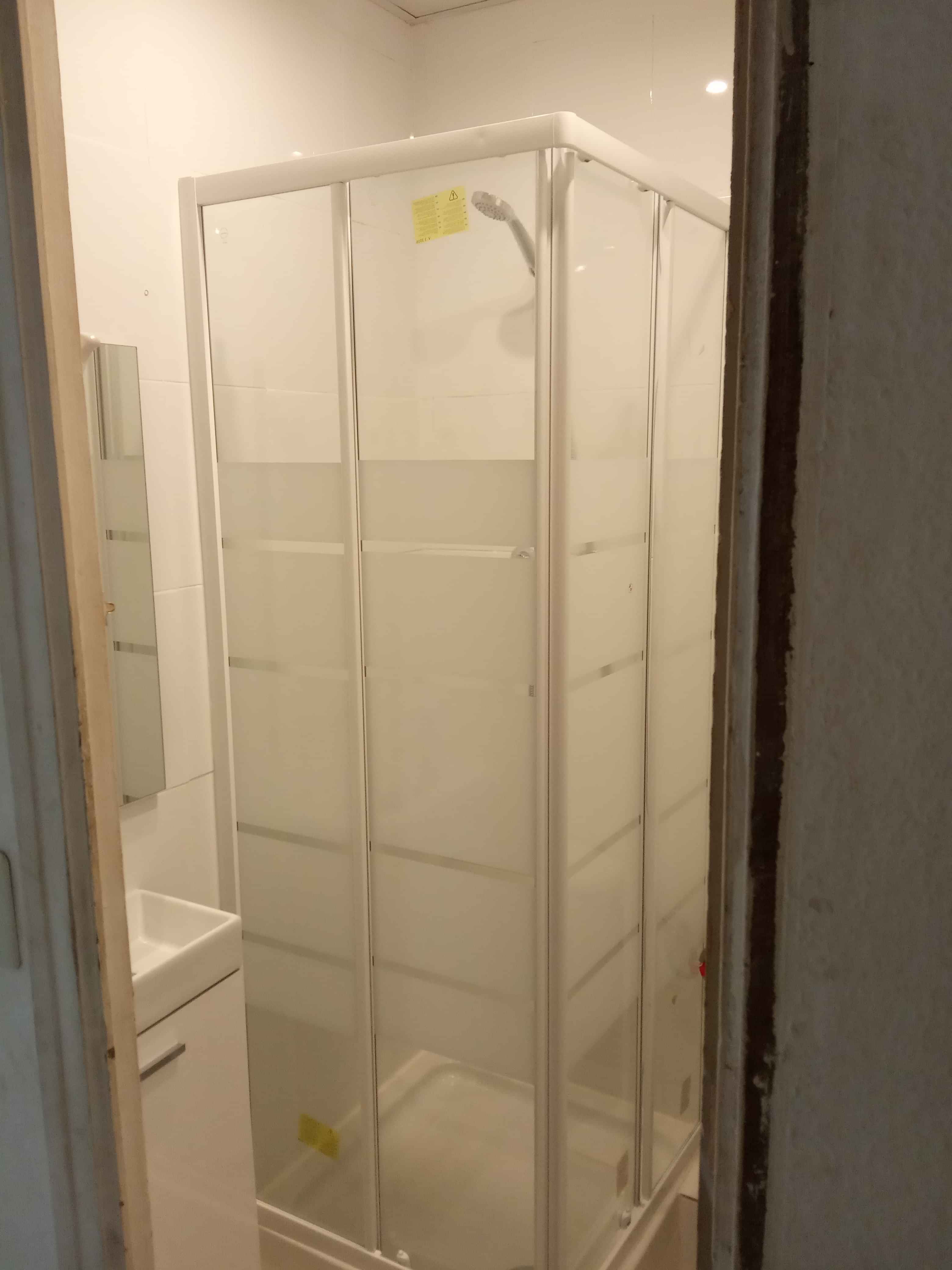 Av. Del Parallel 72 5-3 Ciutat Vella, Barcelona - Barcelona, Spain - Bathroom