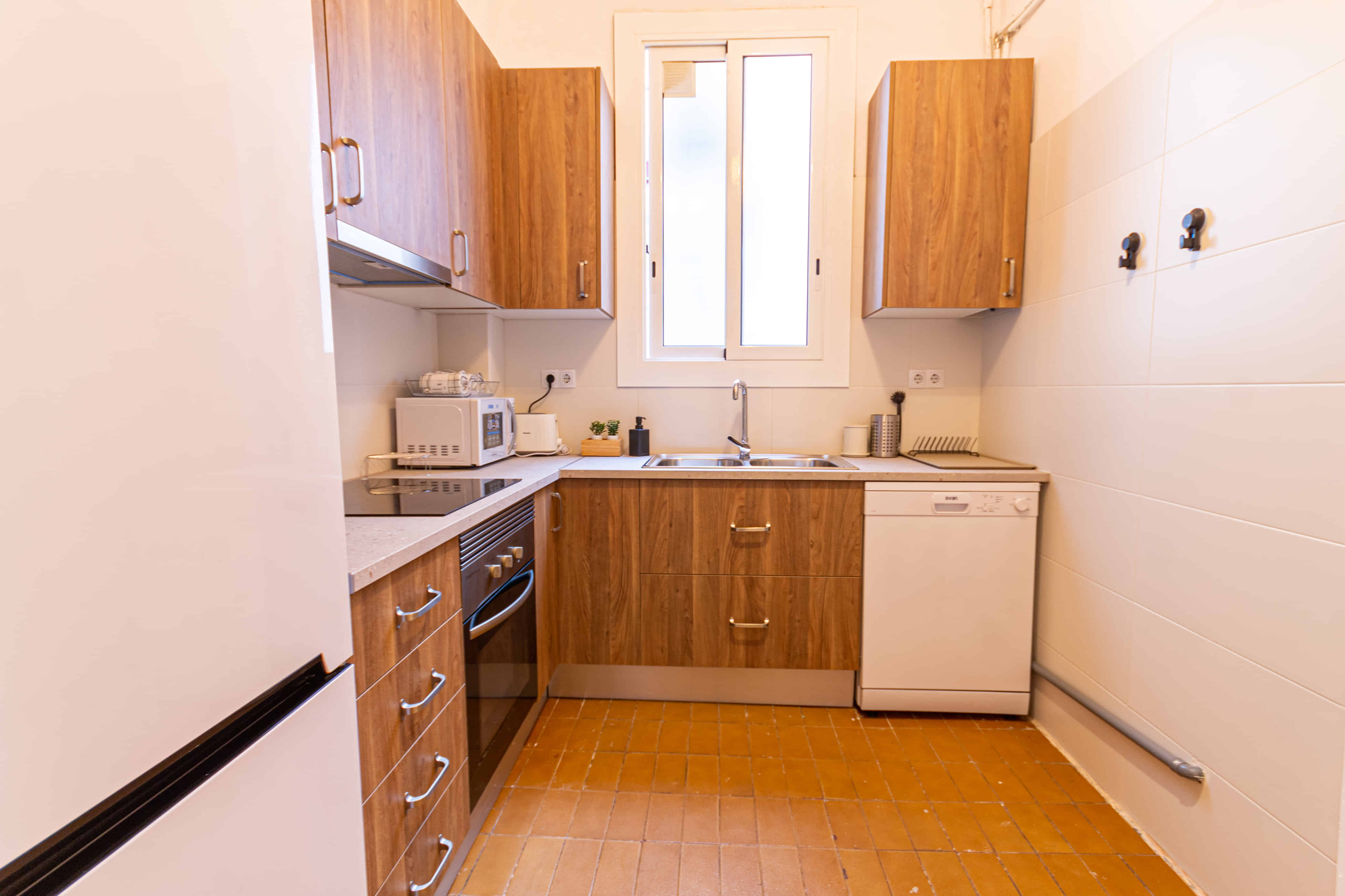 C/ D'Aragó 109 1-1 L'Eixample, Barcelona - Barcelona, Spain - Kitchen