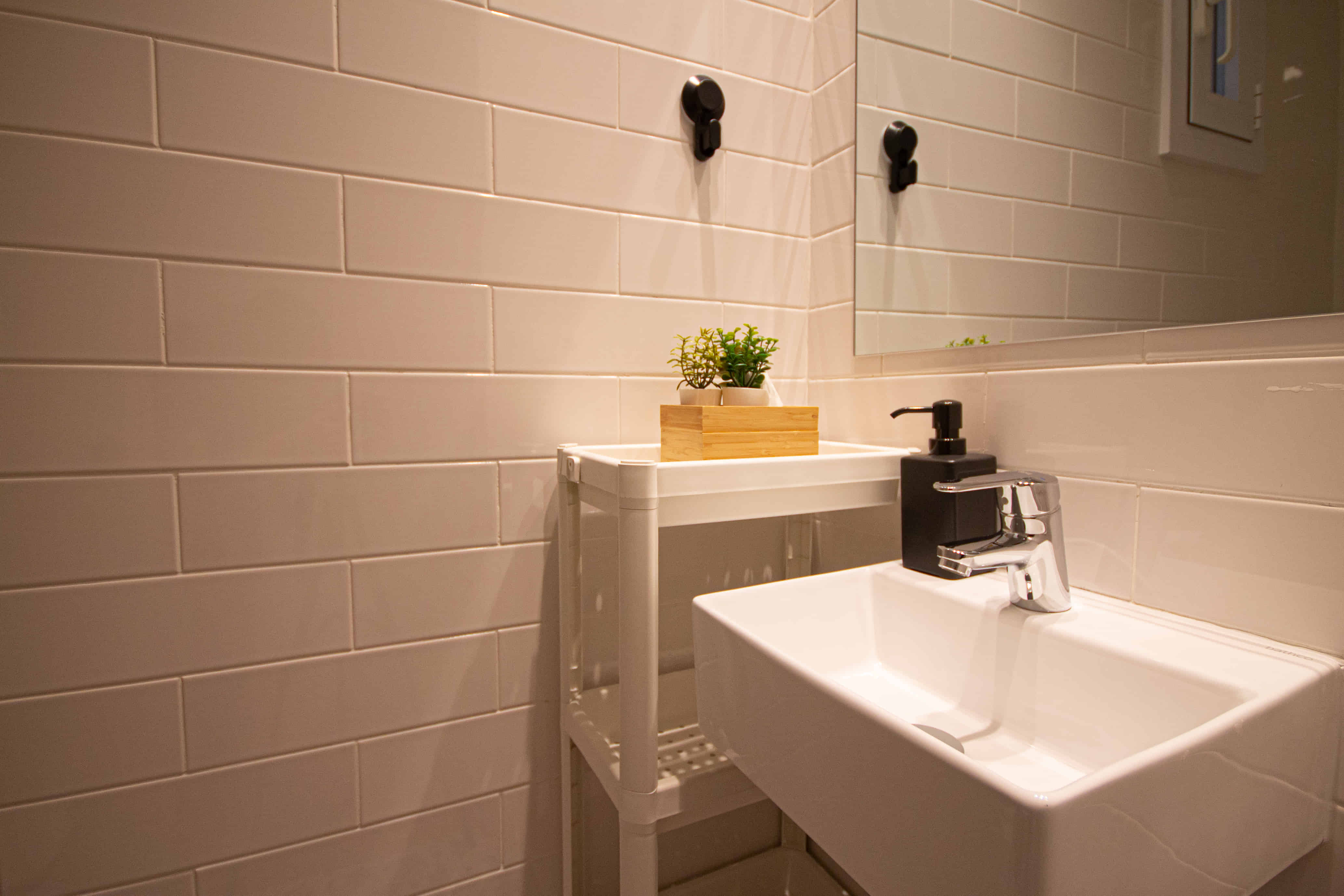 C/ De València 80 L'Eixample 2-2, Barcelona - Barcelona, Spain - Bathroom