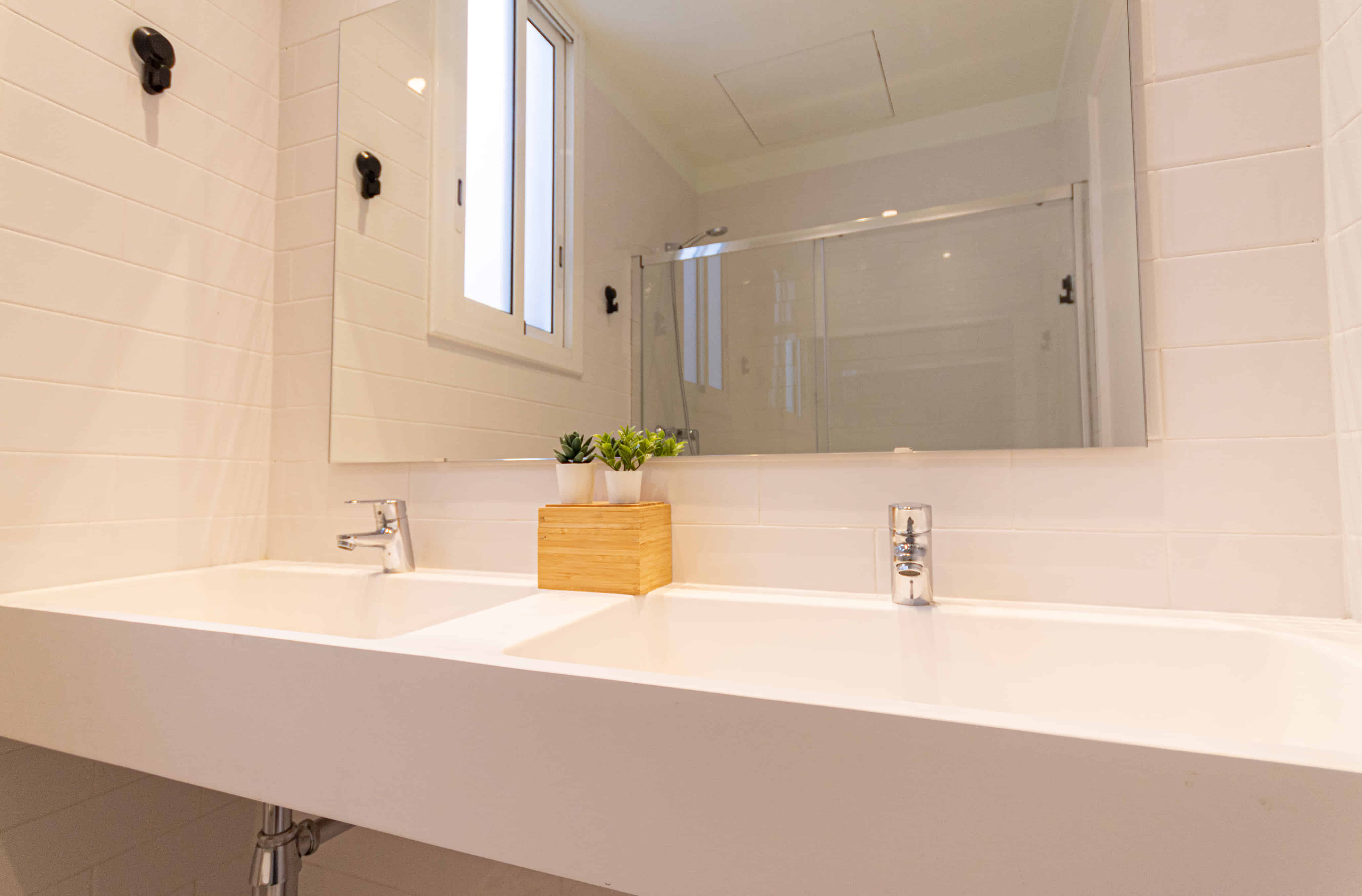 C/ De València 80 4- 1 L'Eixample, Barcelona - Barcelona, Spain - Bathroom