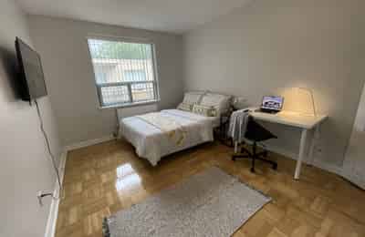 Heath Street, Toronto - Toronto, Ontario, Canada - Gold Room - Bedroom
