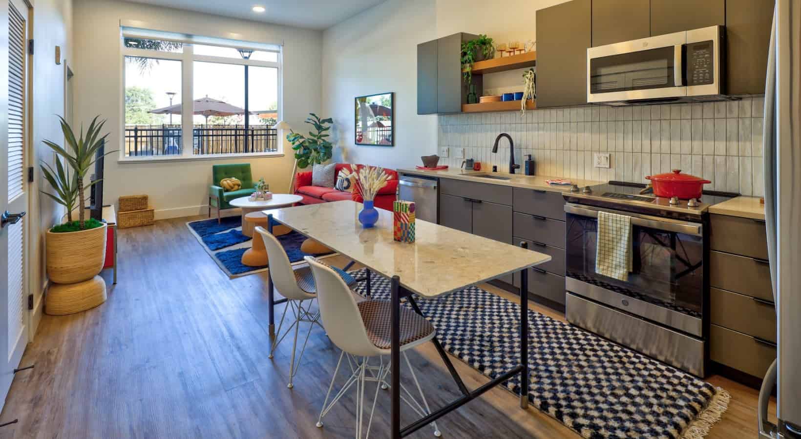 The Bernice, Sacramento - Sacramento, California, United States - Kitchen
