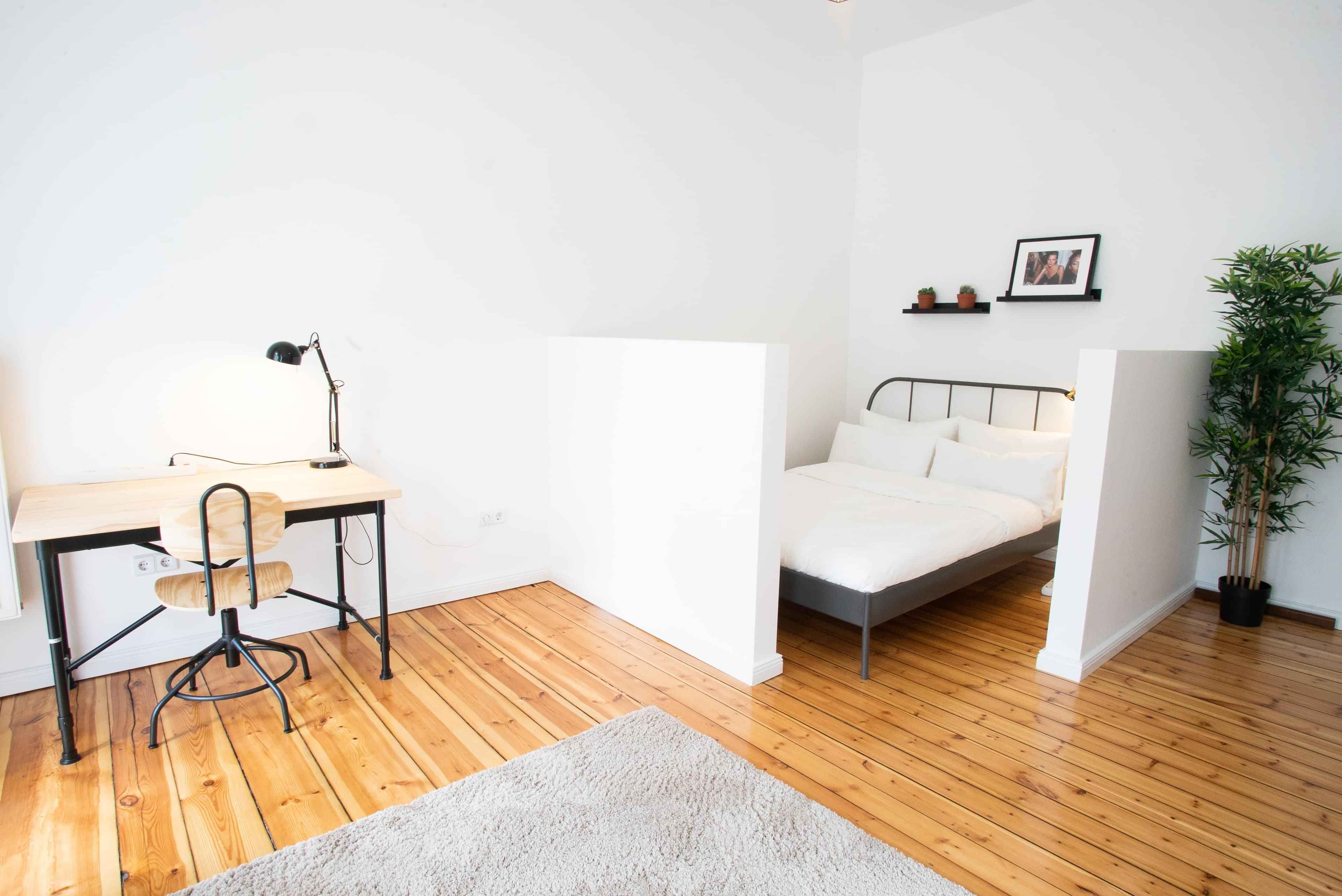 Sonnenallee 147, Berlin - Berlin, Germany - Bedroom