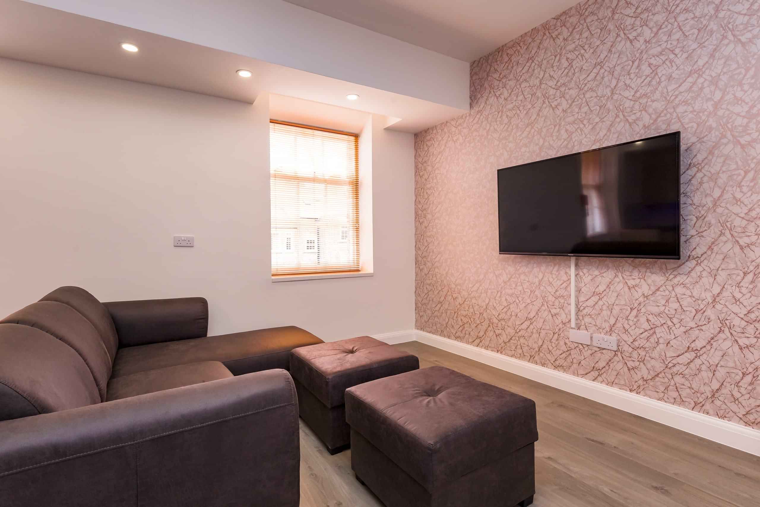 Room in a 8 Bedroom Apartment, 18 Leazes Terrace, Flat 3, Newcastle upon Tyne, NE1 4LY - Newcastle Upon Tyne, England, United Kingdom - Common Area