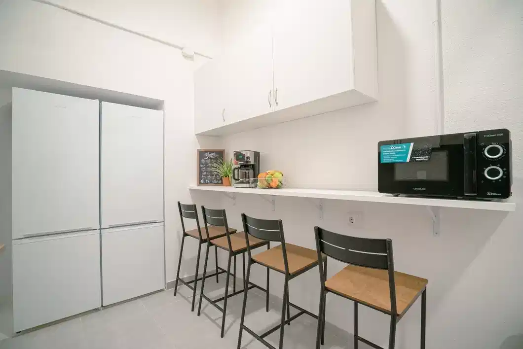 Almirante - Ciutat Vella, Valencia - Valencia, Spain - Kitchen