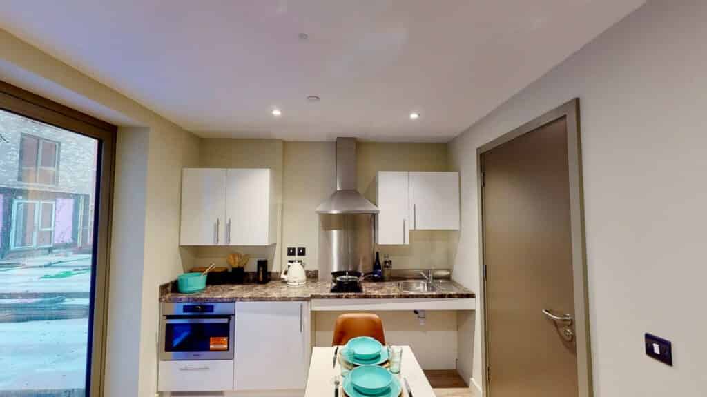 Amenities?w=400&h=260&fit=crop&q=40&auto=format&trim=auto