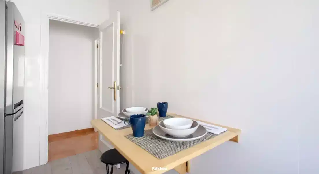 Gran Via De Ferran El Catolic, Valencia - Valencia, Spain - Amenities