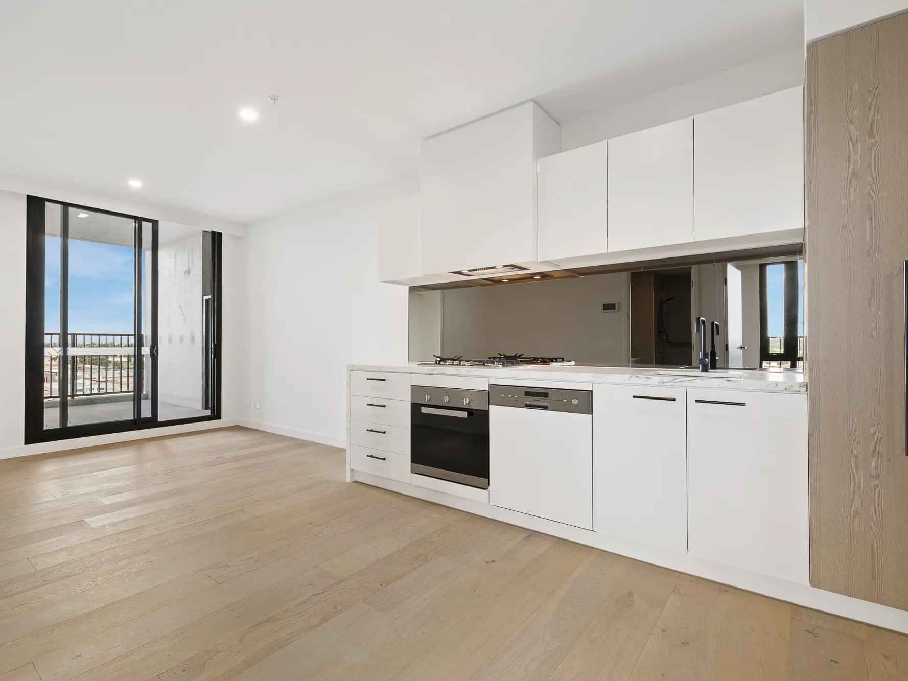 1 Bedroom 1 Bathroom - Bathroom?w=400&h=260&fit=crop&q=40&auto=format&trim=auto