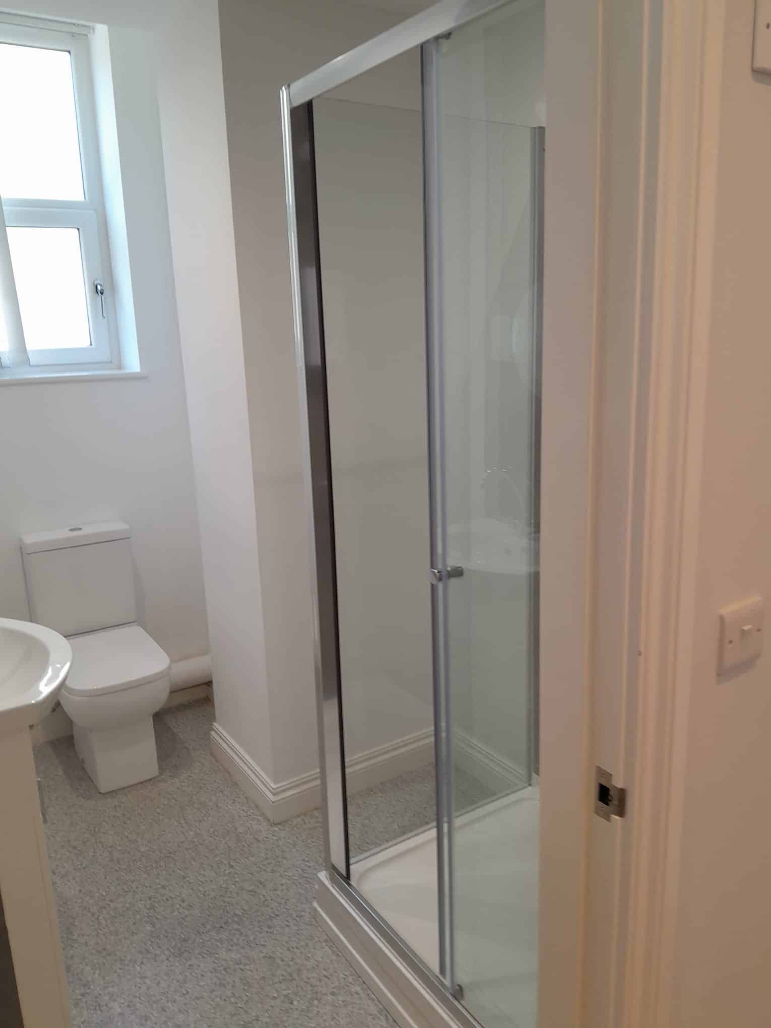 Exterior?w=400&h=260&fit=crop&q=40&auto=format&trim=auto