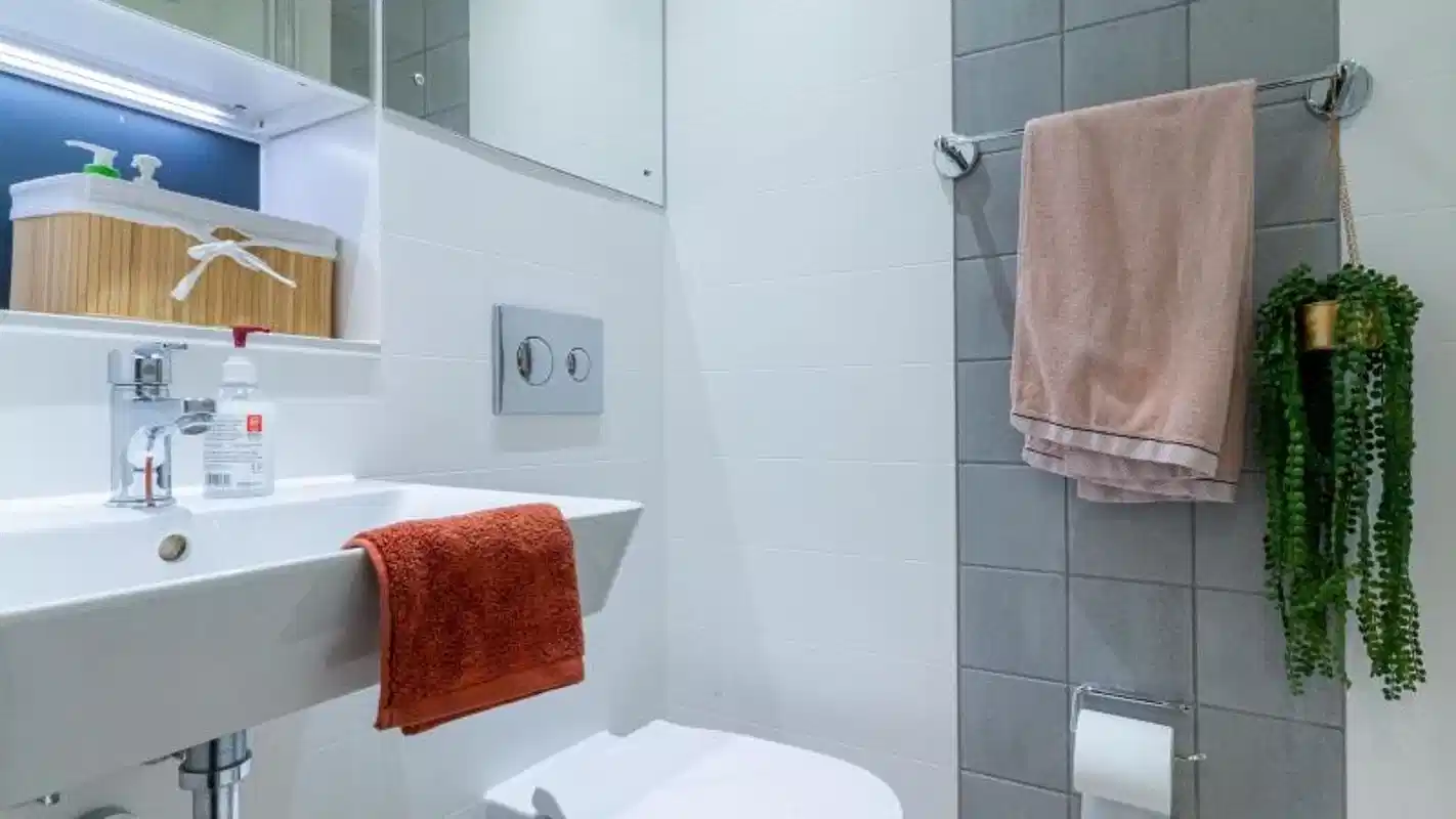 Amenities?w=400&h=260&fit=crop&q=40&auto=format&trim=auto