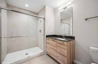The Arcade Residences, Chicago - Chicago, Illinois, United States - Bathroom