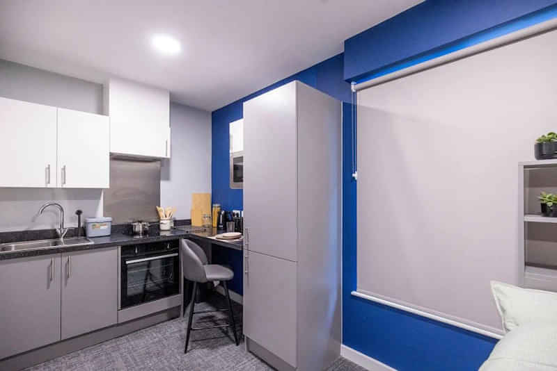 Amenities?w=400&h=260&fit=crop&q=40&auto=format&trim=auto