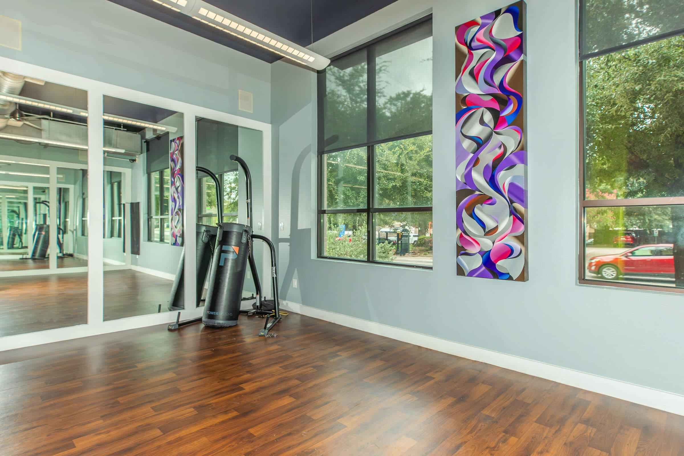 Park West, Dallas - Dallas, Texas, United States - Amenities