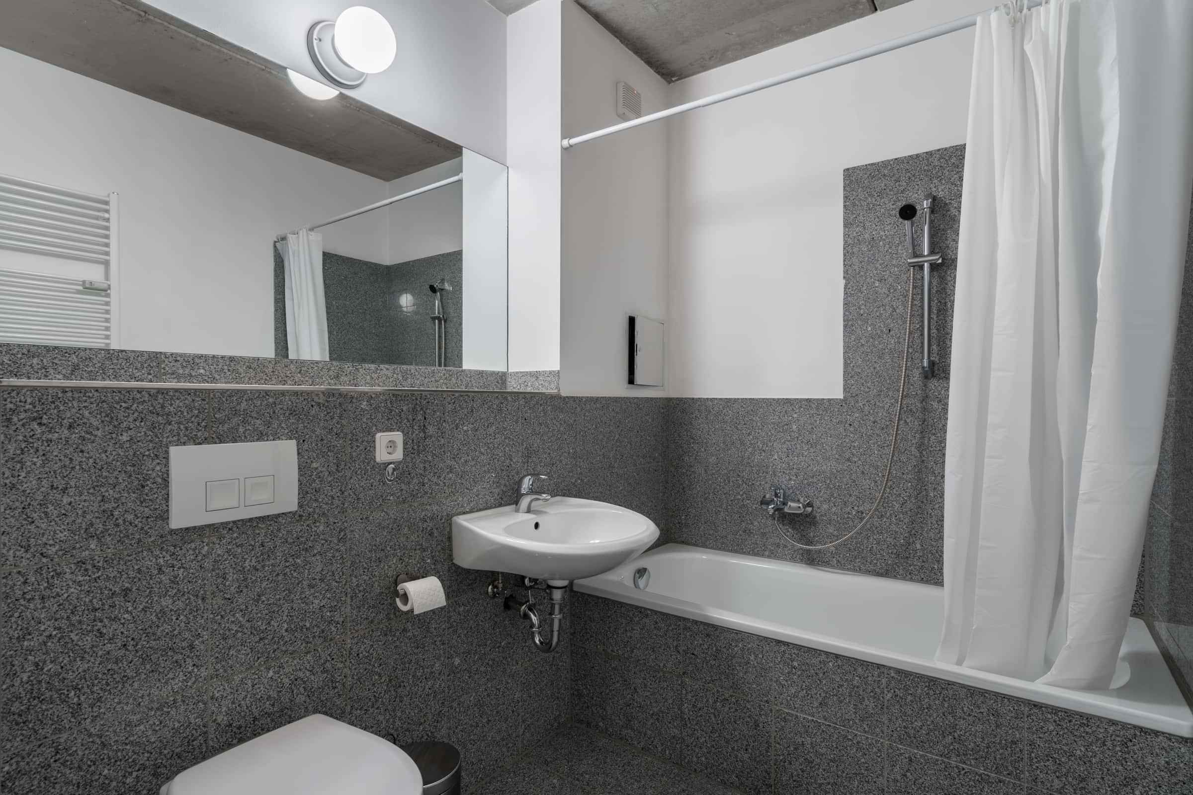 Linienstraße, Berlin - Berlin, Germany - Bathroom