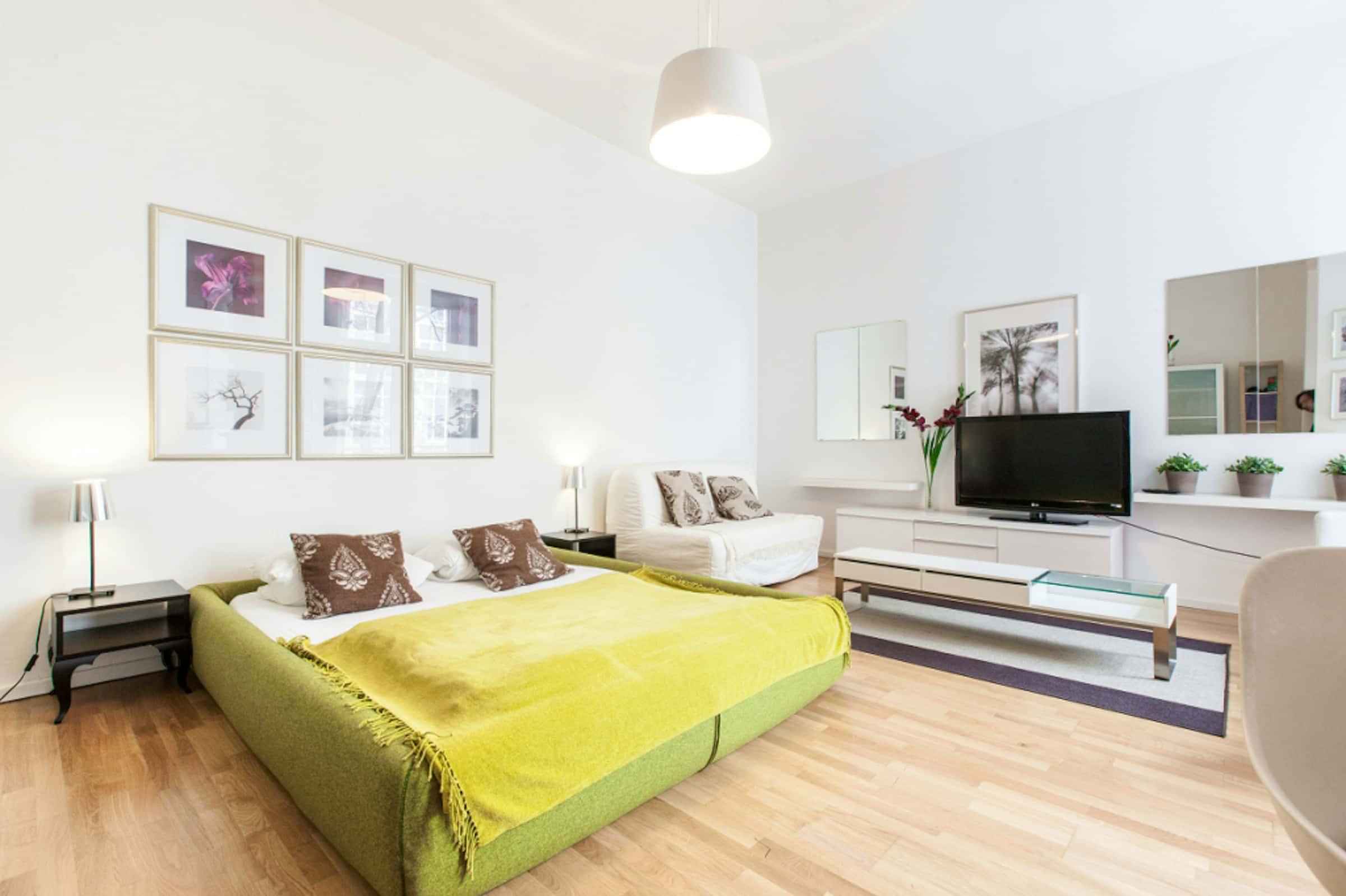 Kitchen?w=400&h=260&fit=crop&q=40&auto=format&trim=auto