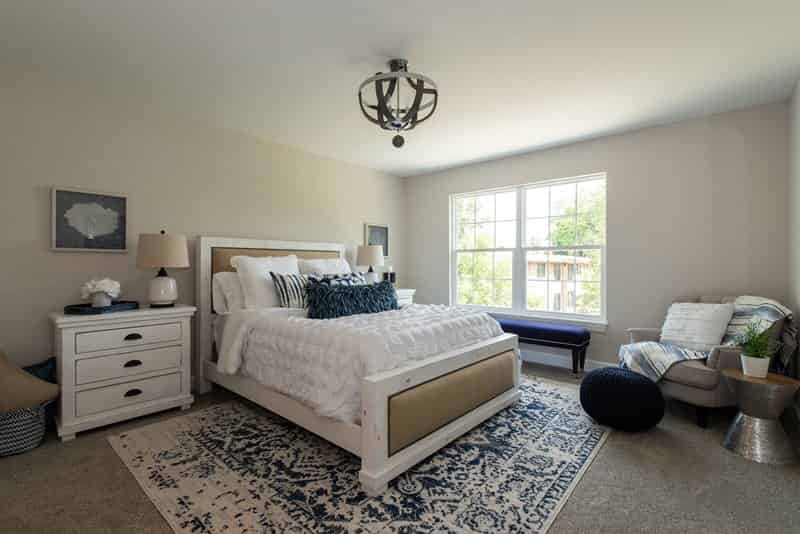 Exterior?w=400&h=260&fit=crop&q=40&auto=format&trim=auto