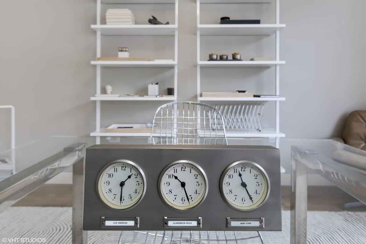 Clarendon Hills, Chicago - Chicago, Illinois, United States - Amenities