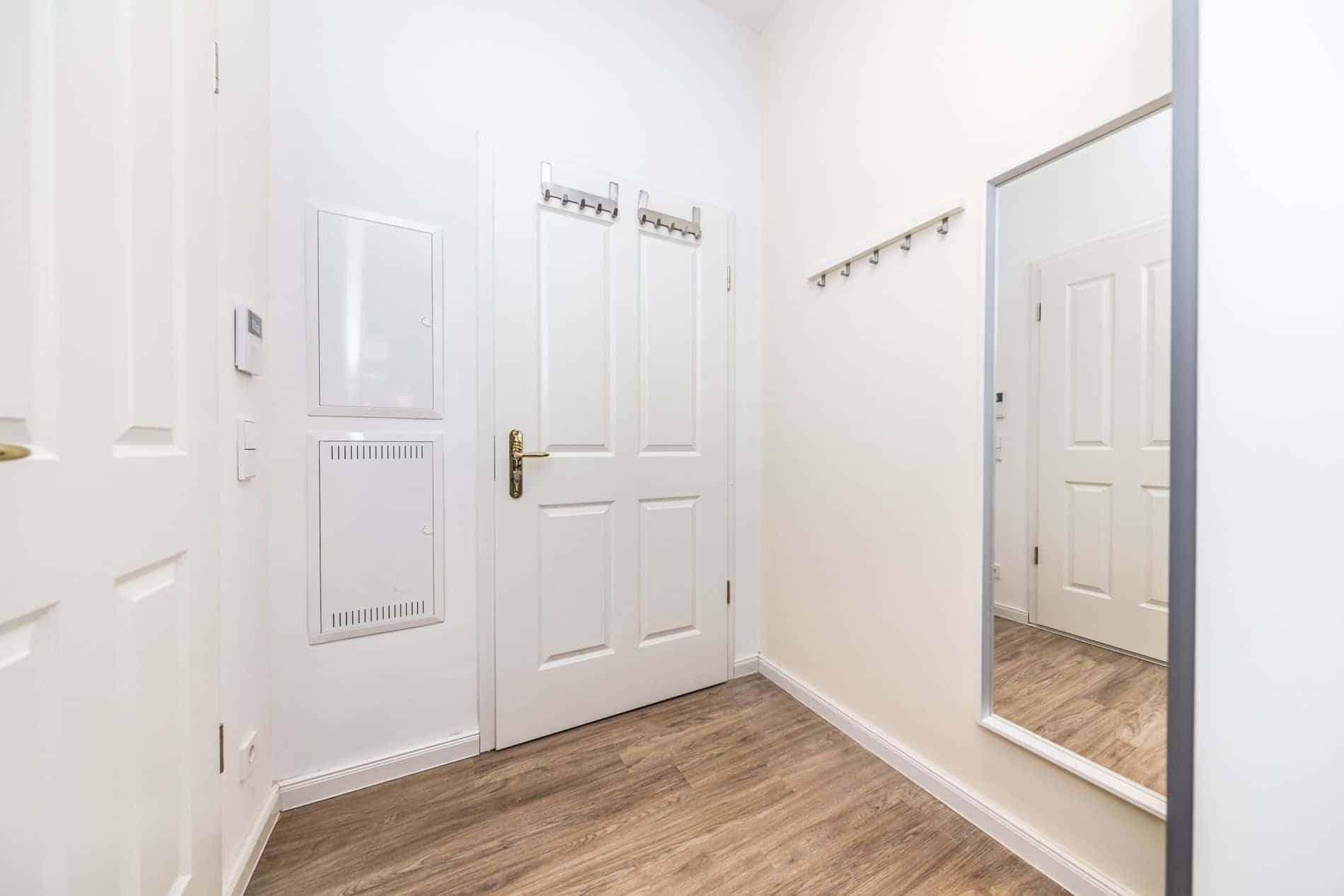 Kitchen?w=400&h=260&fit=crop&q=40&auto=format&trim=auto