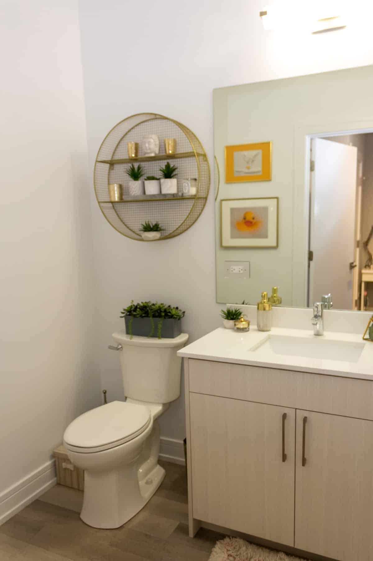 Wicker Park, Chicago - Chicago, Illinois, United States - Bathroom