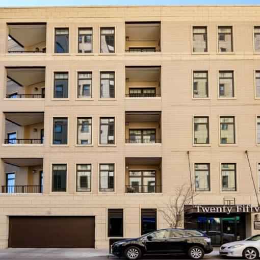 Lincoln Park on Clark, Chicago - Chicago, Illinois, United States - Exterior