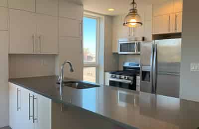 Lakeview On Sheffield, Chicago - Chicago, Illinois, United States - Kitchen
