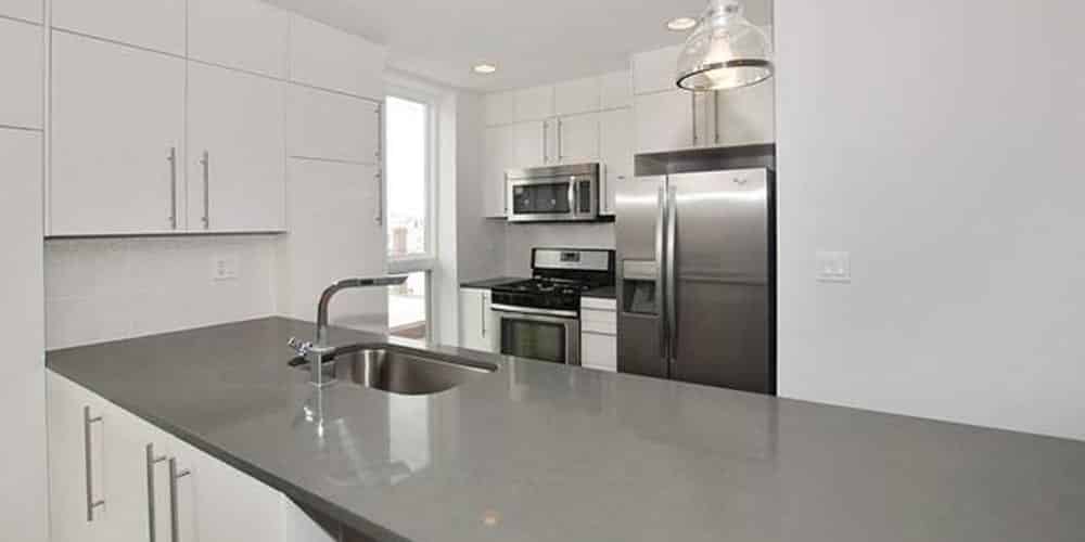 Lakeview On Sheffield, Chicago - Chicago, Illinois, United States - Kitchen