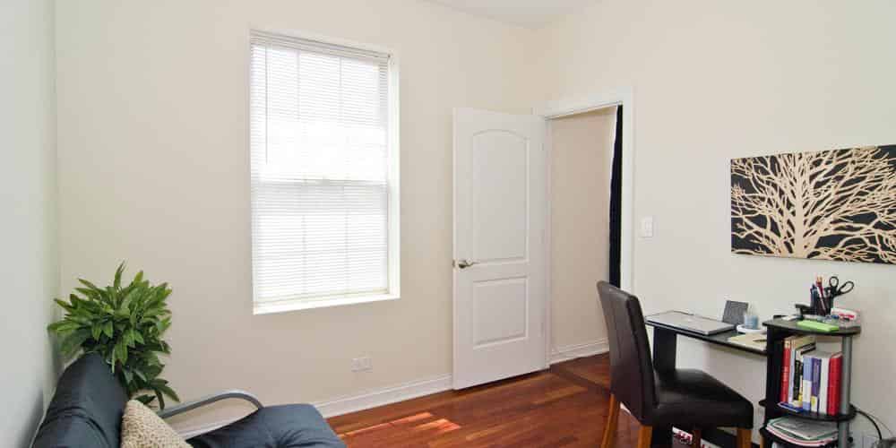 Kitchen?w=400&h=260&fit=crop&q=40&auto=format&trim=auto