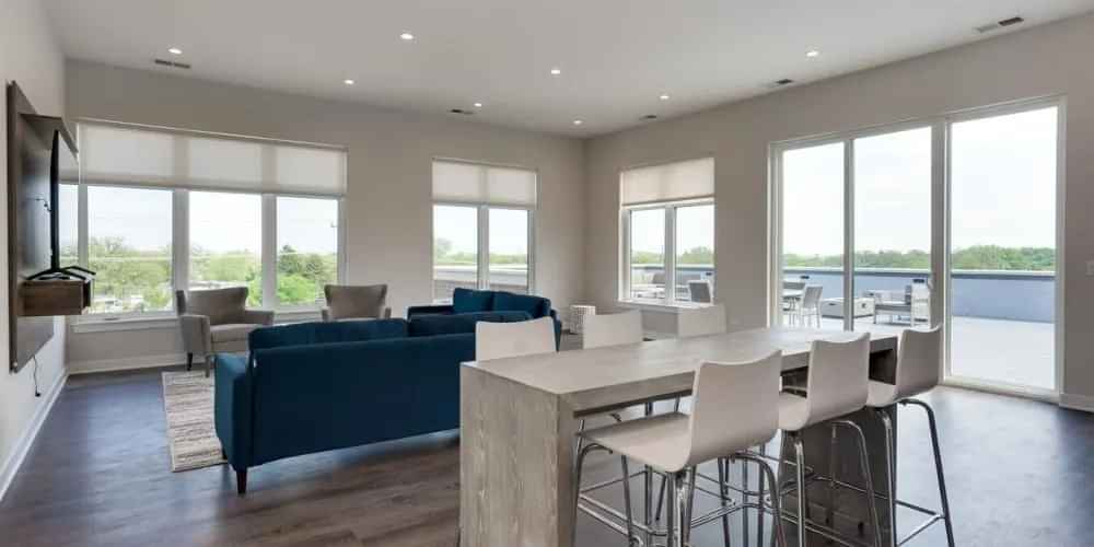 Highwood Station 246, Chicago - Chicago, Illinois, United States - Common Area