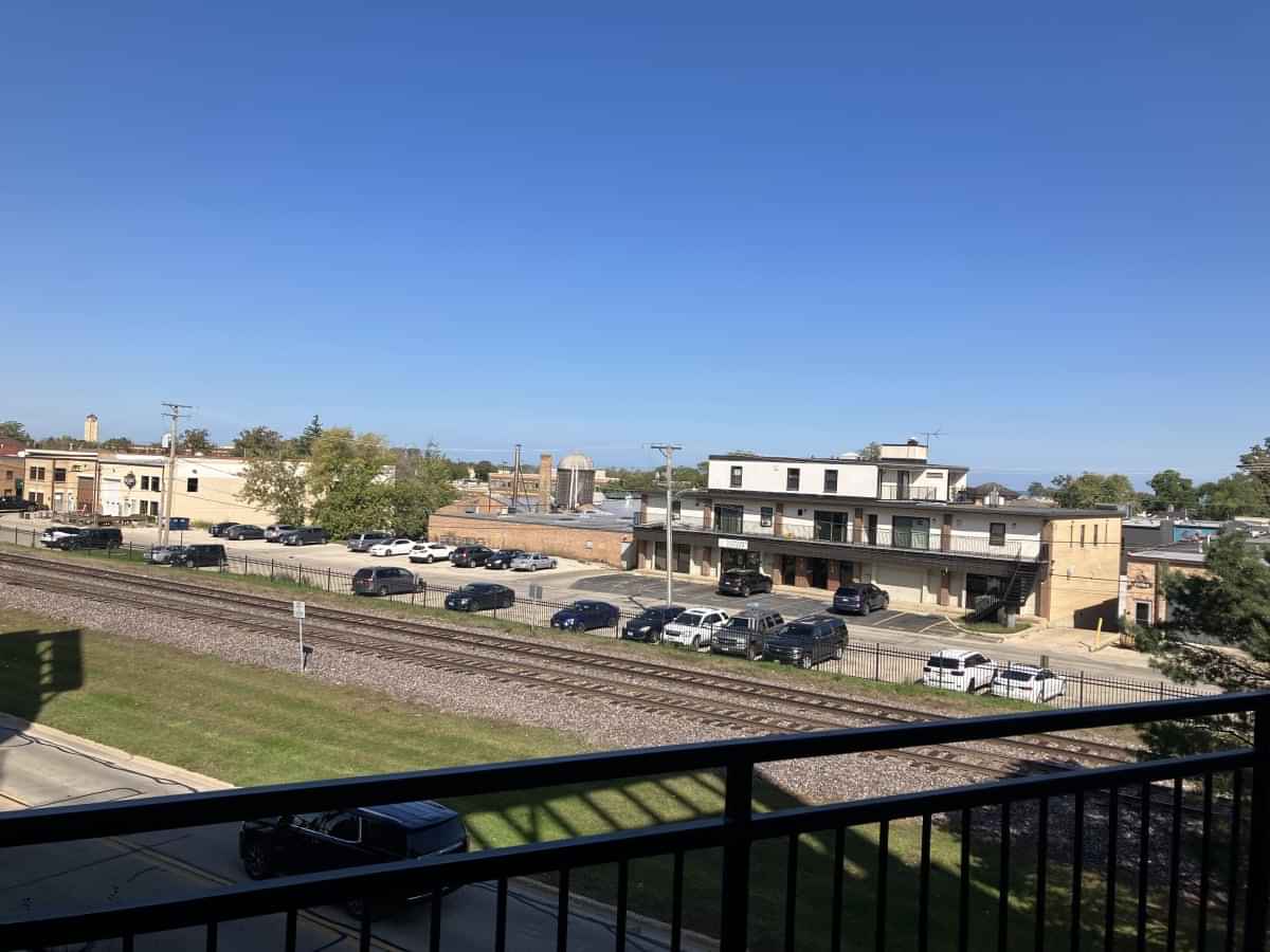 Albany Park On Christiana, Chicago - Chicago, Illinois, United States - Exterior