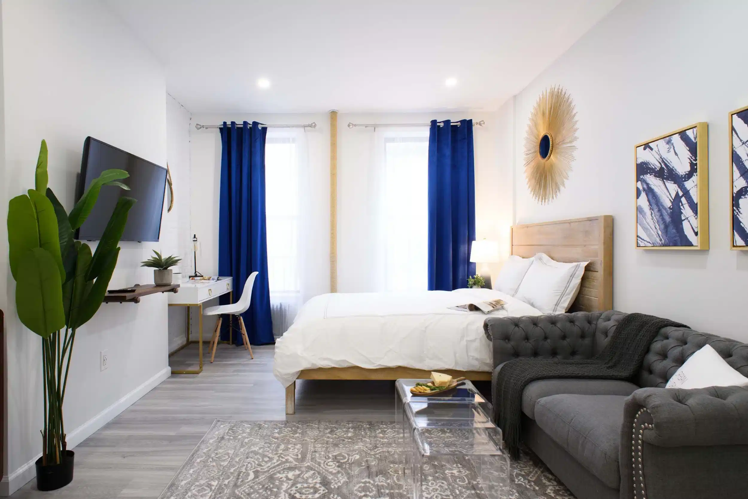 Common Area?w=400&h=260&fit=crop&q=40&auto=format&trim=auto