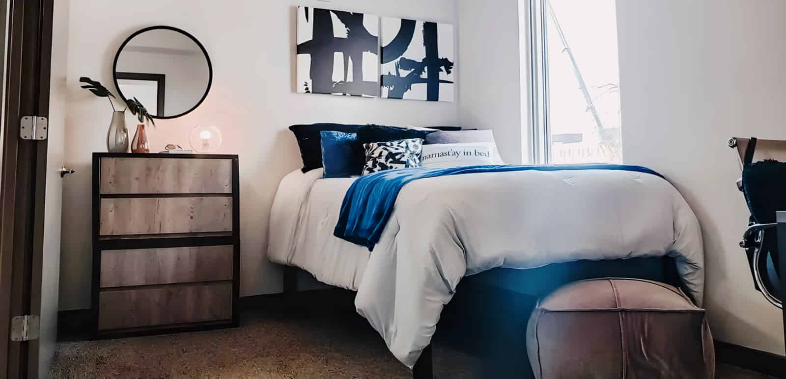 Amenities?w=400&h=260&fit=crop&q=40&auto=format&trim=auto