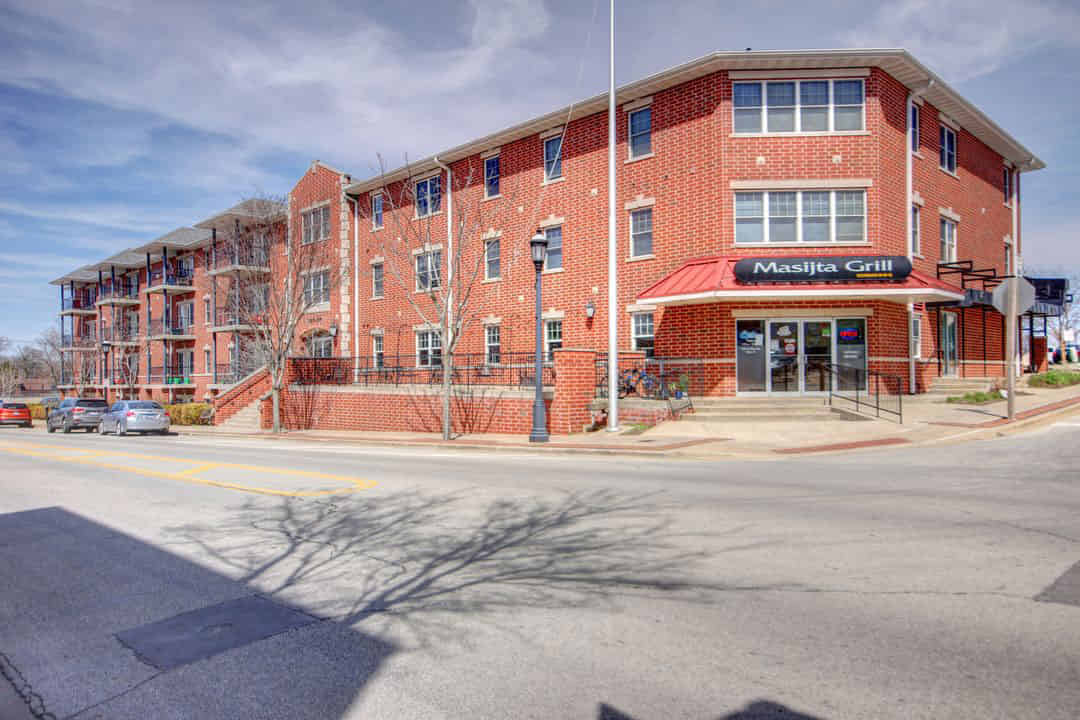 Stratford Residences, Urbana 2