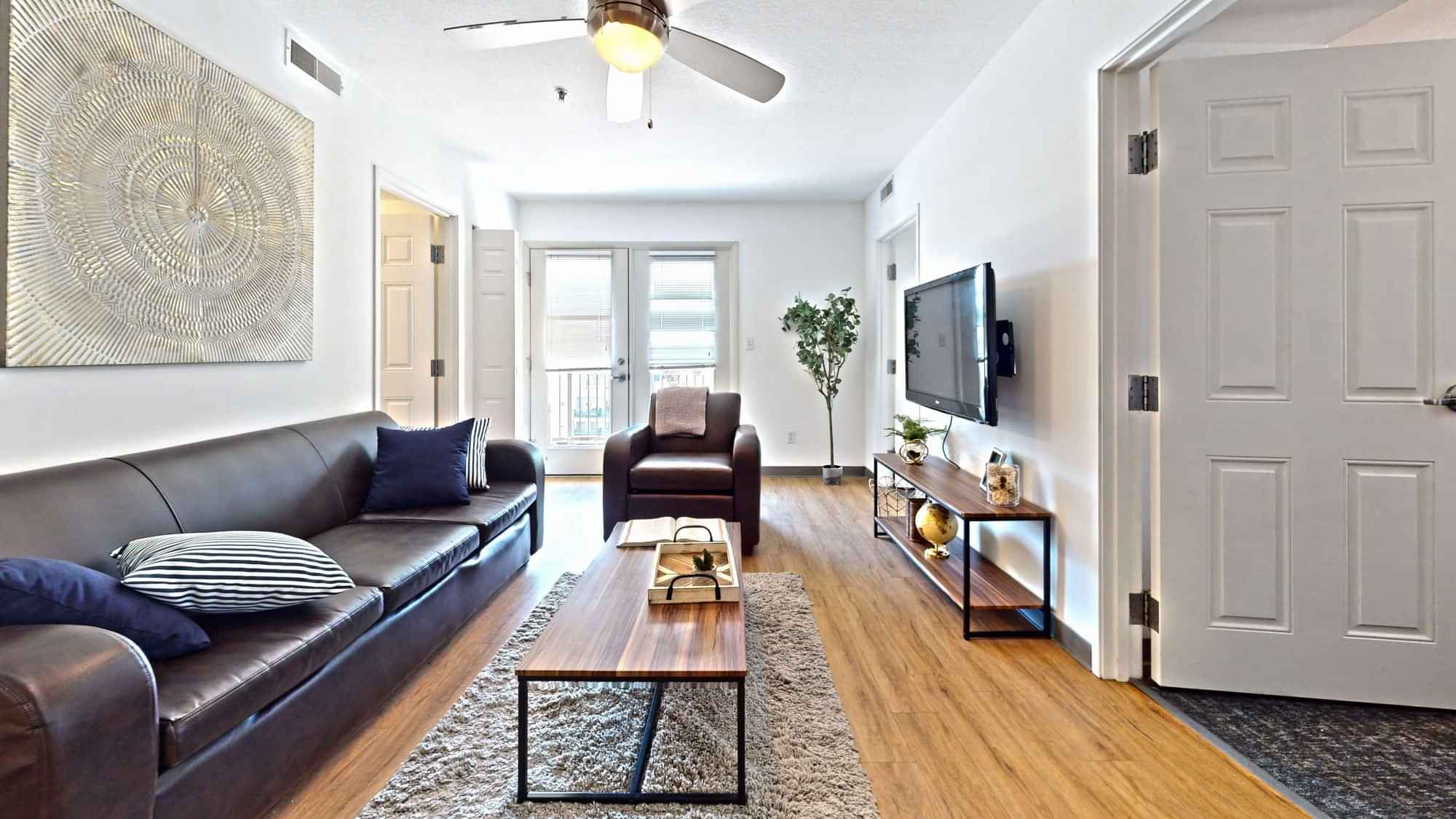 907 S Third St., Champaign - Champaign, Illinois, United States - Common Area