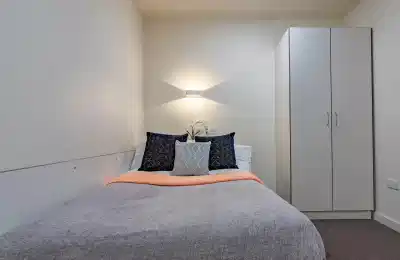 Powis Place, Aberdeen - Aberdeen, Scotland, United Kingdom - Bedroom