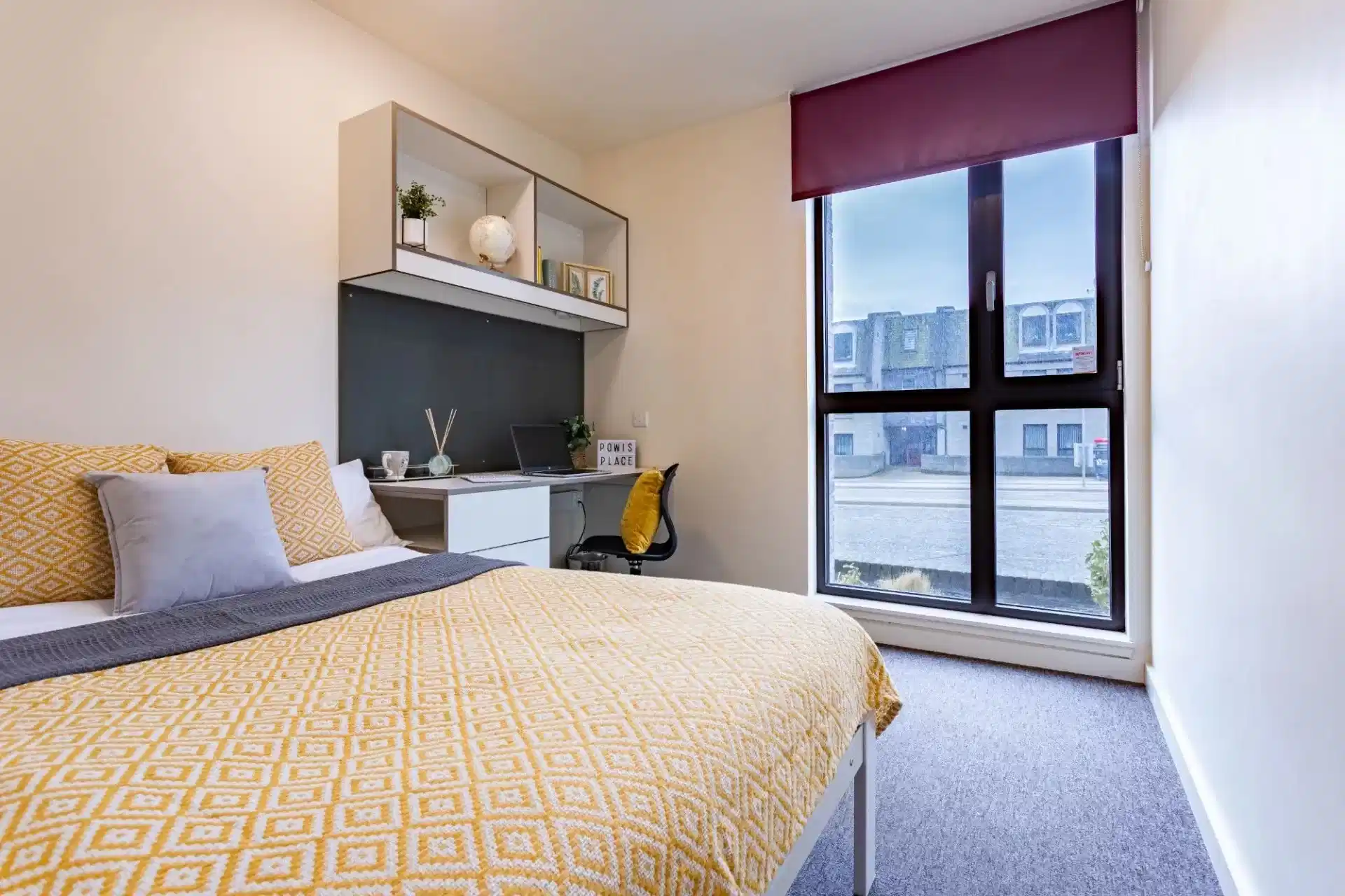 Powis Place, Aberdeen - Aberdeen, Scotland, United Kingdom - Bedroom