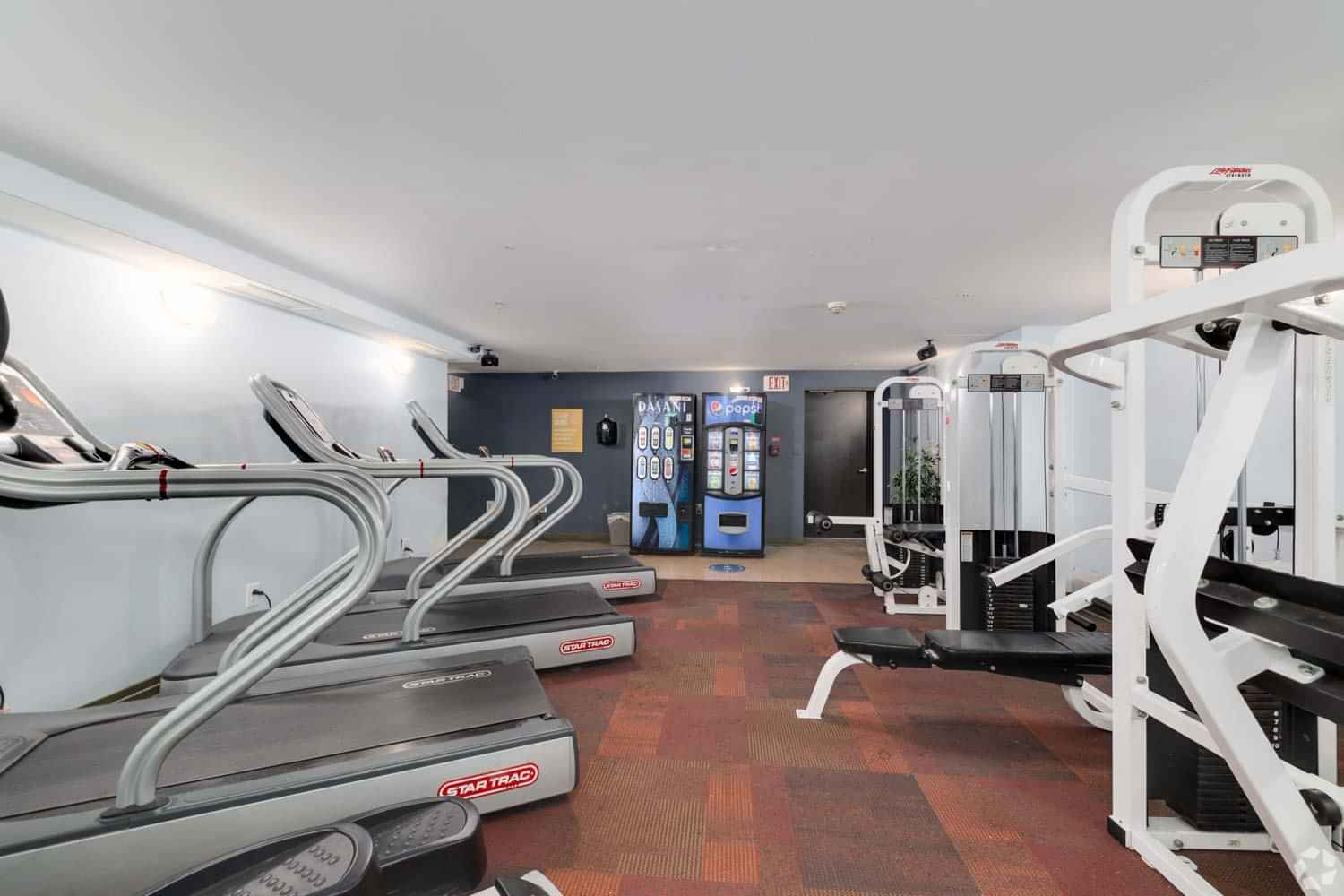 Oxford Village, Philadelphia - Philadelphia, Pennsylvania, United States - Amenities