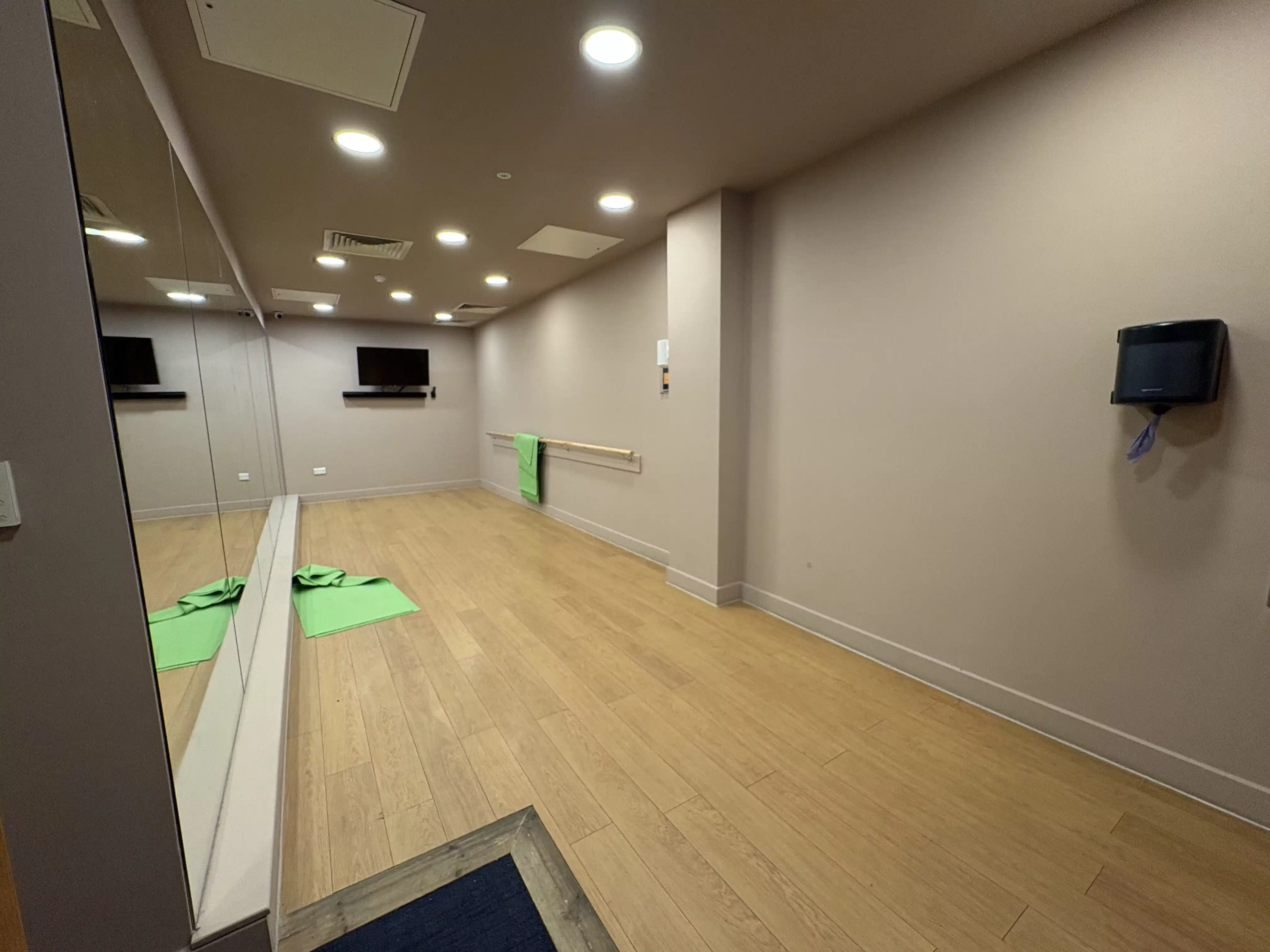 iQ Grove, Edinburgh image 27