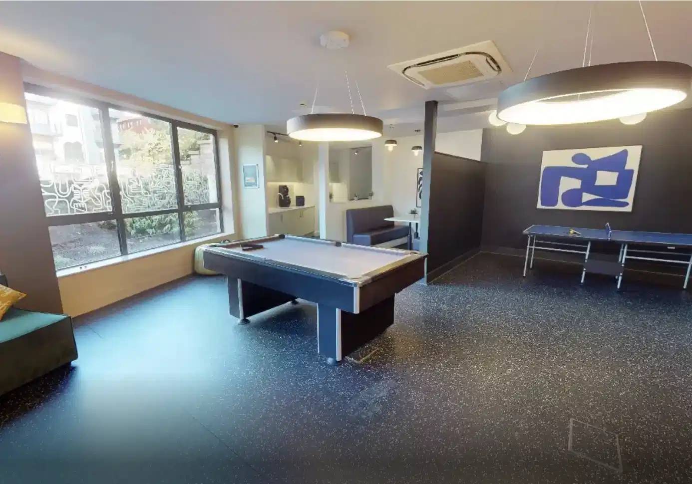 iQ Grove, Edinburgh image 9