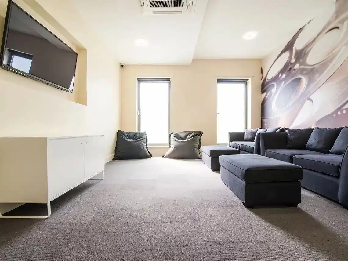 Yugo Canal Point, Edinburgh - Edinburgh, Scotland, United Kingdom - Common Area