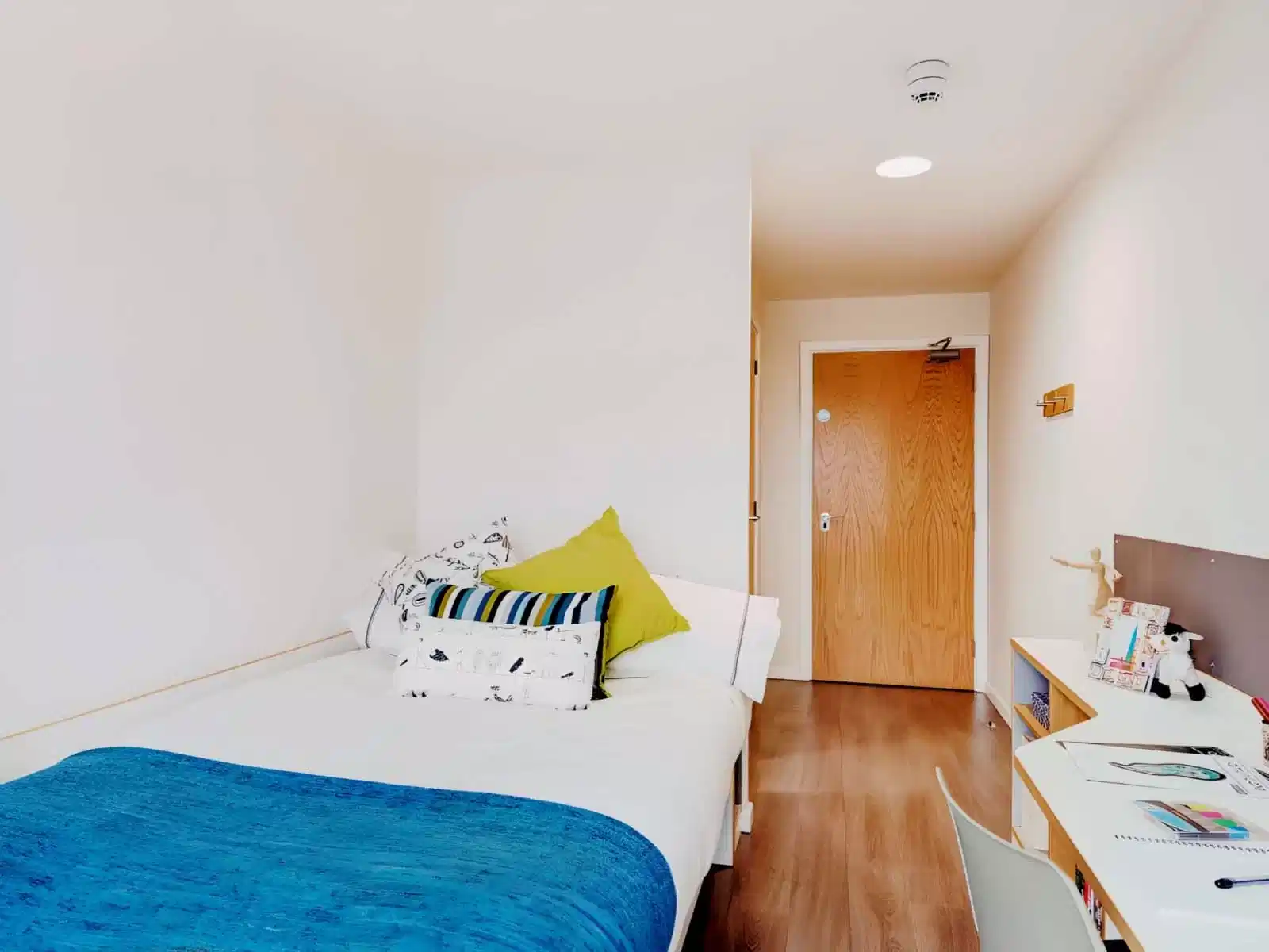 Bronze En Suite