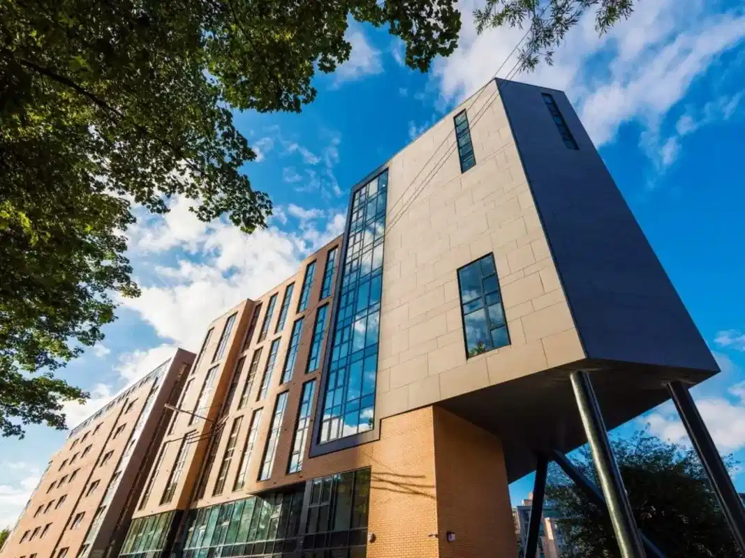 Bridge House, Glasgow - Glasgow, Scotland, United Kingdom - Exterior