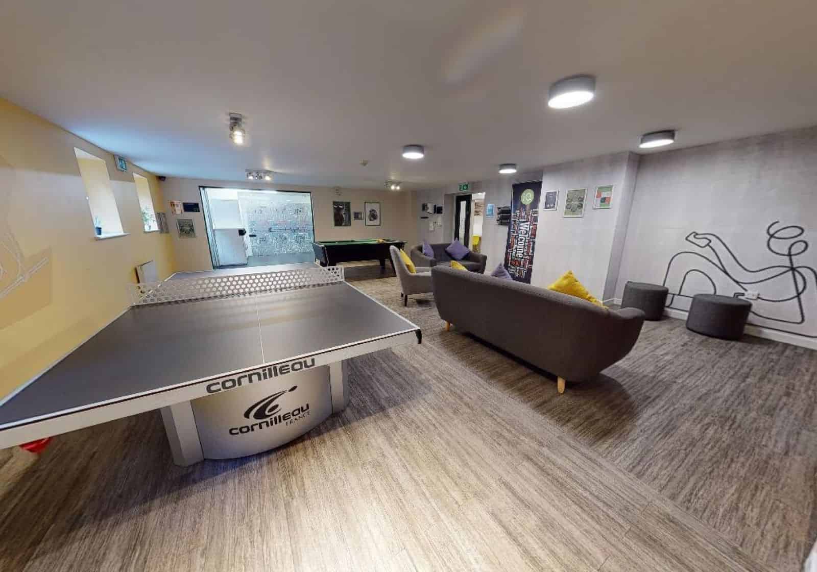 iQ Leeds, Leeds 3