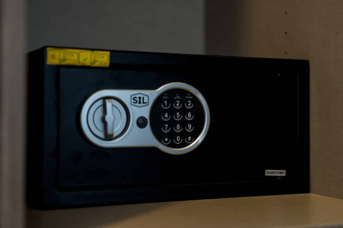 Davies Court, London - London, England, United Kingdom - Amenities