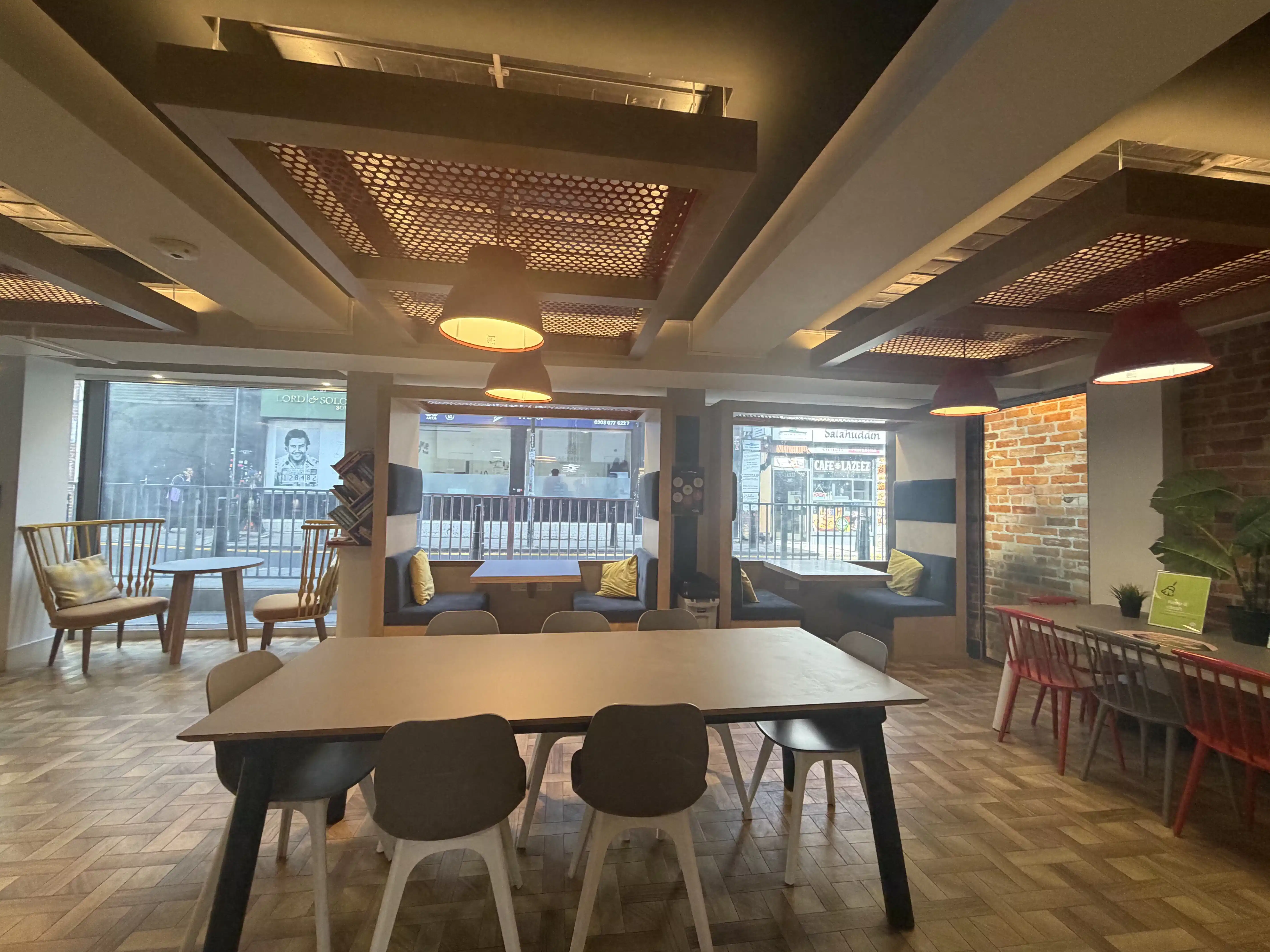 iQ Magenta House, London image 26