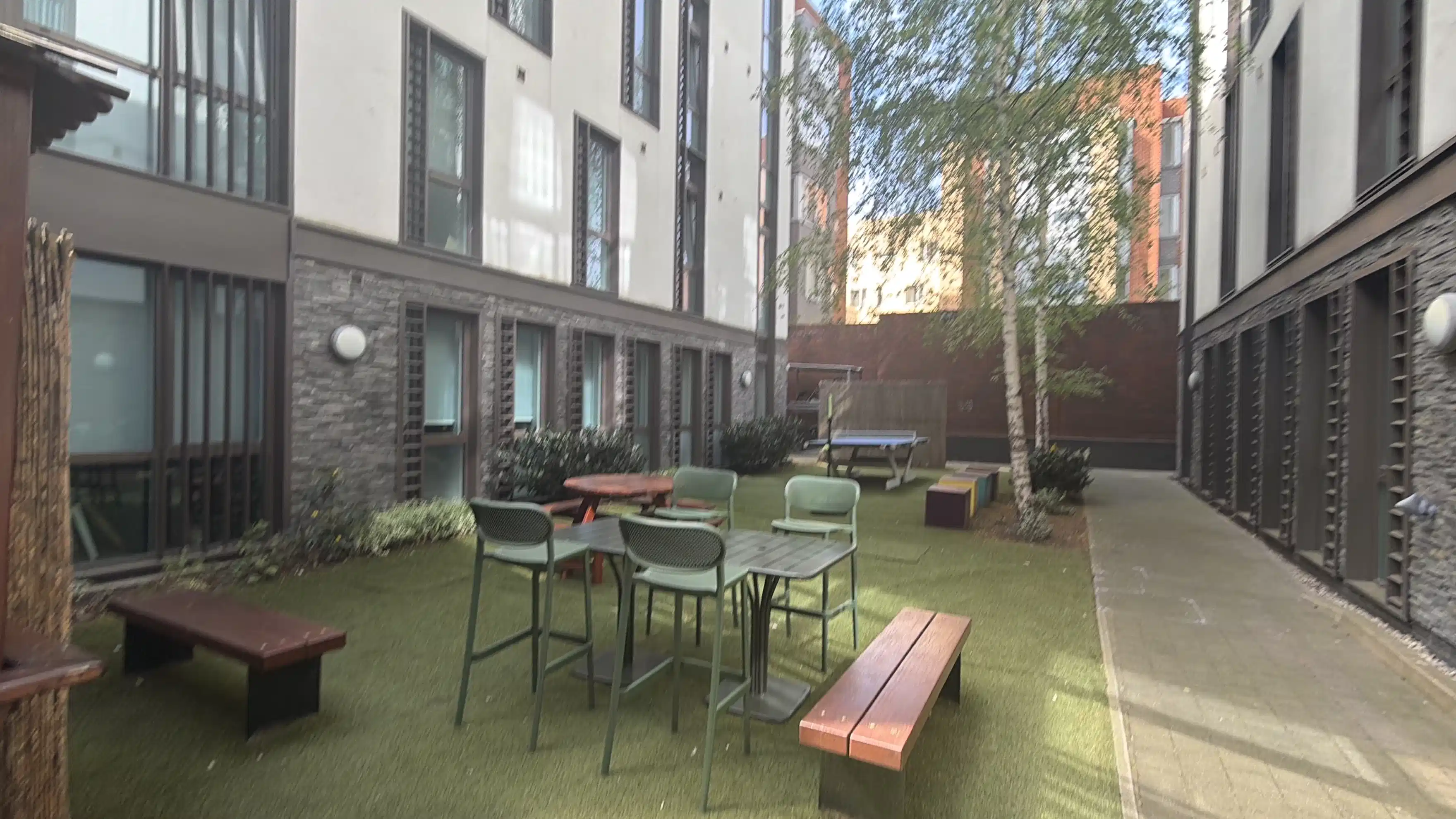 iQ Magenta House, London image 20