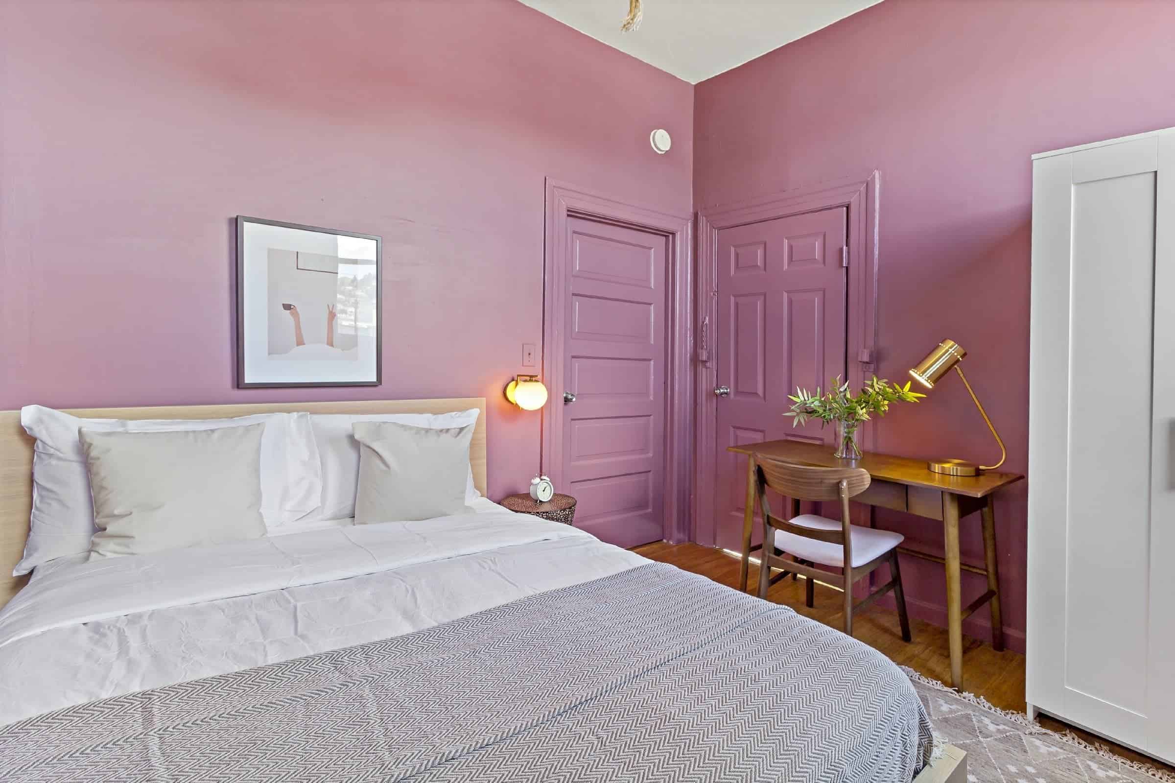 Common Area?w=400&h=260&fit=crop&q=40&auto=format&trim=auto