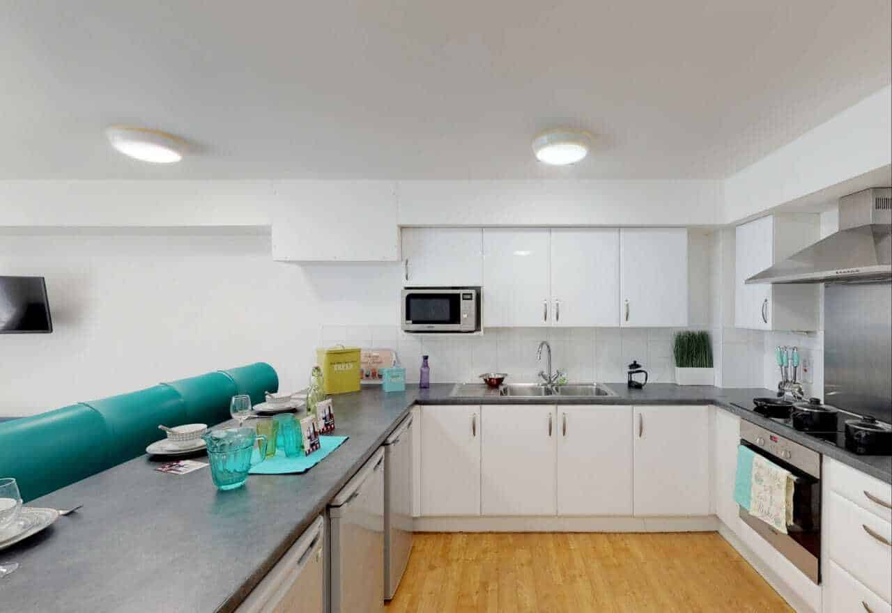 Ropemaker Court, Manchester - Manchester, England, United Kingdom - Kitchen