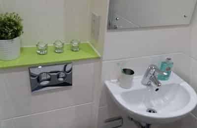 Tyne Student Living, Newcastle - Newcastle Upon Tyne, England, United Kingdom - En suite shower rooms